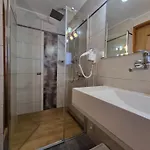 Wieczorek Goscinne Caloroczne Jacuzzi Ogrodowe Ubytování v soukromí *