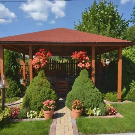 Wieczorek Goscinne Caloroczne Jacuzzi Ogrodowe *