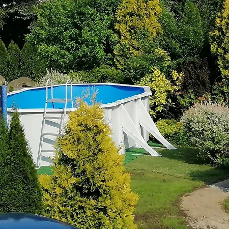 Homestay Wieczorek Goscinne Caloroczne Jacuzzi Ogrodowe *