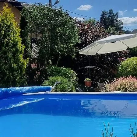 Wieczorek Goscinne Caloroczne Jacuzzi Ogrodowe Homestay szállás