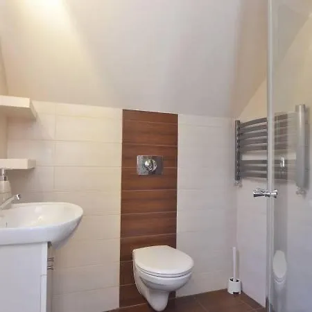 Wieczorek Goscinne Caloroczne Jacuzzi Ogrodowe Homestay szállás