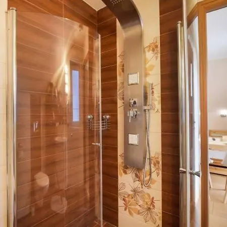 Wieczorek Goscinne Caloroczne Jacuzzi Ogrodowe Homestay szállás *