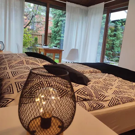 Wieczorek Goscinne Caloroczne Jacuzzi Ogrodowe