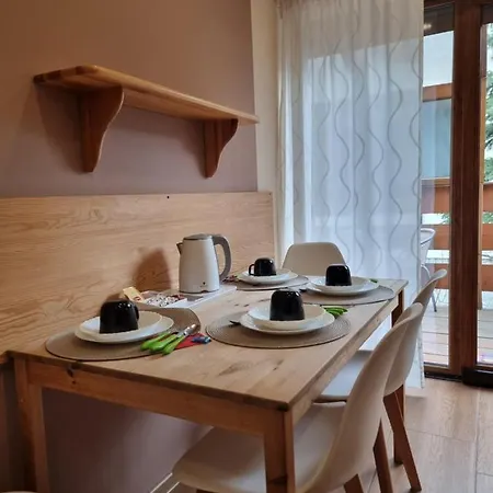 Homestay szállás Wieczorek Goscinne Caloroczne Jacuzzi Ogrodowe *