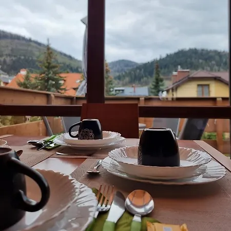 Wieczorek Goscinne Caloroczne Jacuzzi Ogrodowe Séjour chez l'habitant