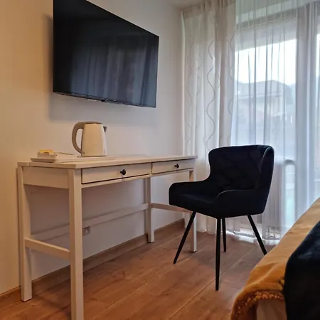 Homestay Wieczorek Goscinne Caloroczne Jacuzzi Ogrodowe