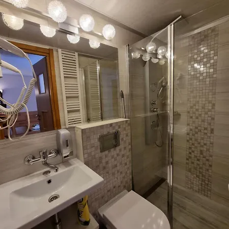 Homestay Wieczorek Goscinne Caloroczne Jacuzzi Ogrodowe Szczyrk