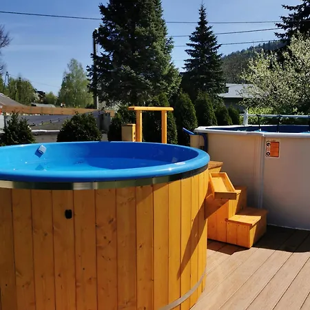 Wieczorek Goscinne Caloroczne Jacuzzi Ogrodowe Homestay szállás