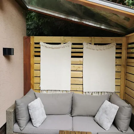 Homestay Wieczorek Goscinne Caloroczne Jacuzzi Ogrodowe