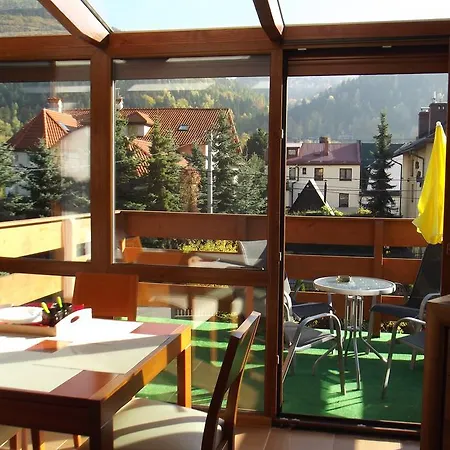 Wieczorek Goscinne Caloroczne Jacuzzi Ogrodowe Homestay szállás *