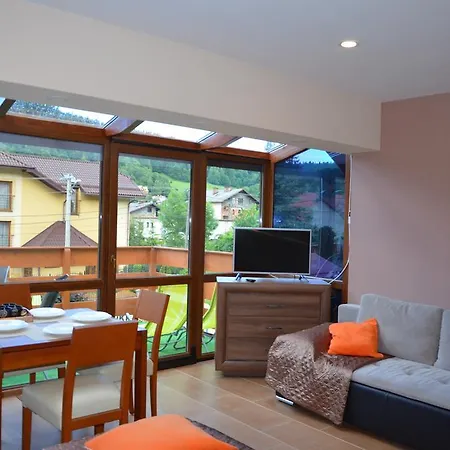 Wieczorek Goscinne Caloroczne Jacuzzi Ogrodowe