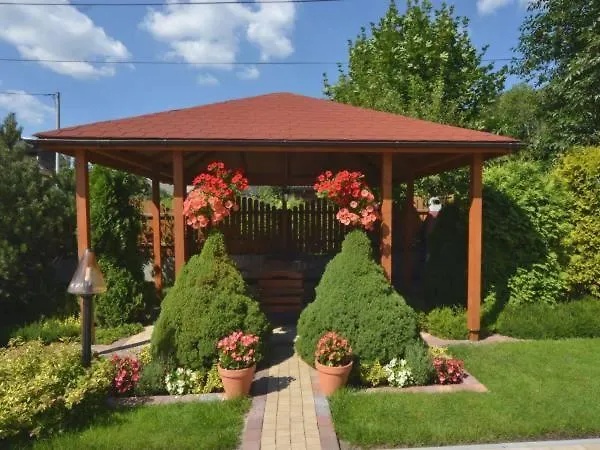 Wieczorek Goscinne Caloroczne Jacuzzi Ogrodowe *