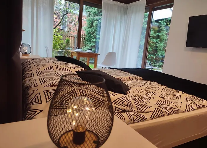 Wieczorek Goscinne Caloroczne Jacuzzi Ogrodowe