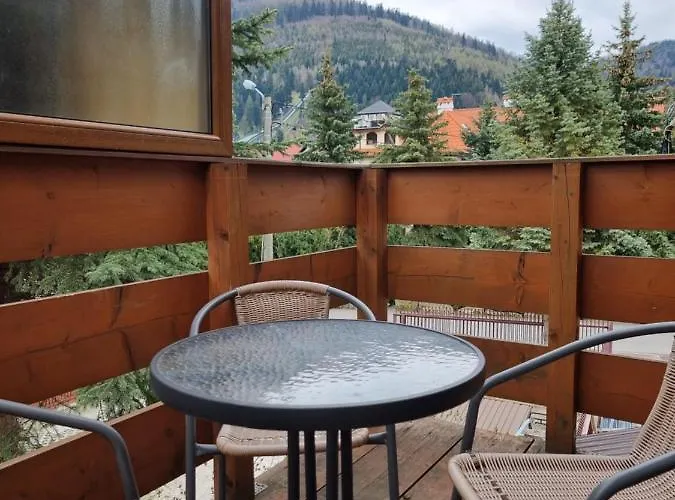 Wieczorek Goscinne Caloroczne Jacuzzi Ogrodowe