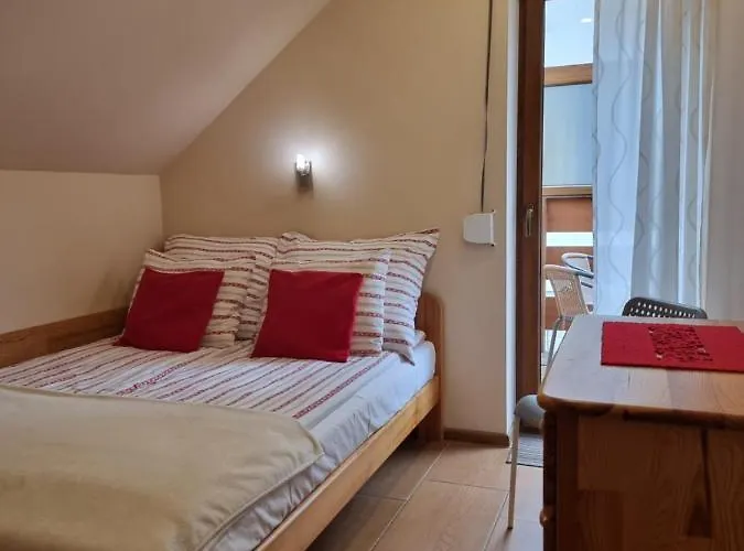 Wieczorek Goscinne Caloroczne Jacuzzi Ogrodowe