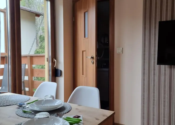 Ubytování v soukromí Wieczorek Goscinne Caloroczne Jacuzzi Ogrodowe *