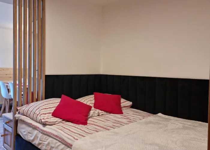 Wieczorek Goscinne Caloroczne Jacuzzi Ogrodowe Homestay szállás Szczyrk