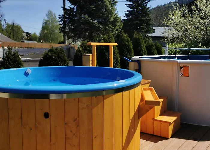 Wieczorek Goscinne Caloroczne Jacuzzi Ogrodowe Homestay szállás