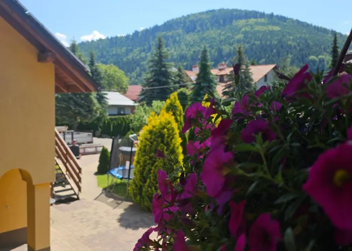 Wieczorek Goscinne Caloroczne Jacuzzi Ogrodowe Homestay szállás