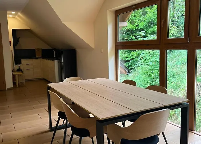 Wieczorek Goscinne Caloroczne Jacuzzi Ogrodowe Homestay szállás *