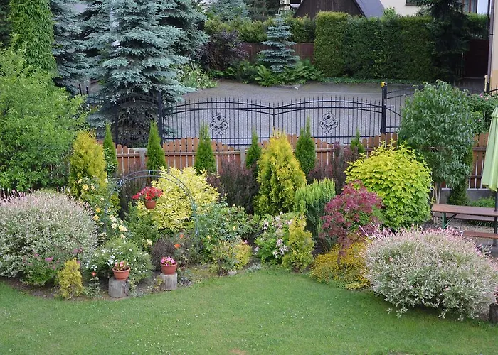 Wieczorek Goscinne Caloroczne Jacuzzi Ogrodowe