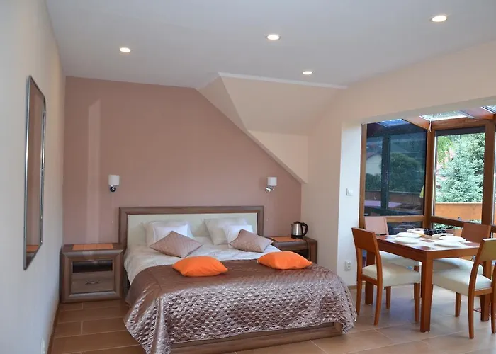 Wieczorek Goscinne Caloroczne Jacuzzi Ogrodowe *